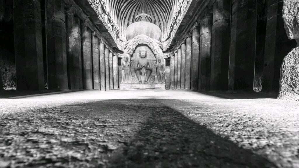 Ajanta Caves - Ellora Taxi